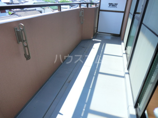 18/28 バルコニー
