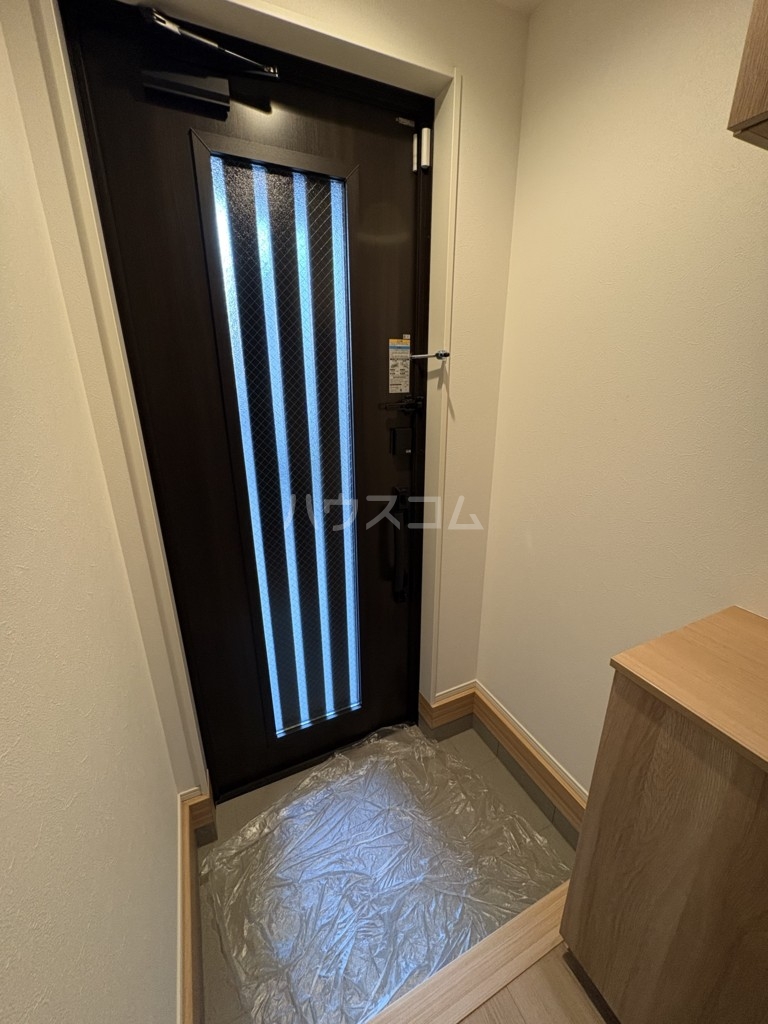 13/29 玄関
