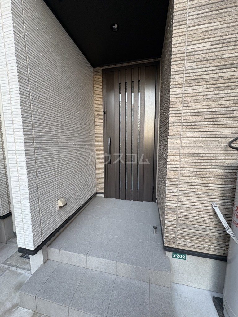 28/29 エントランス