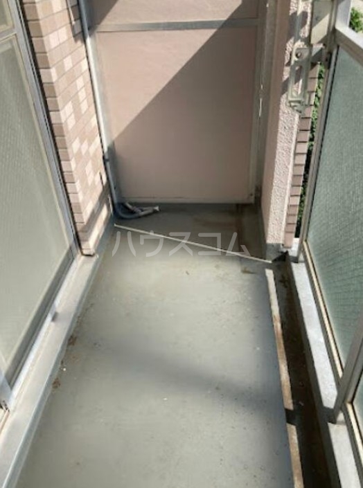 18/28 バルコニー