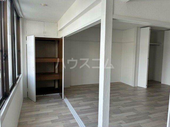 2/3 エントランス