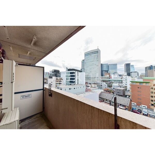 13/23 バルコニー