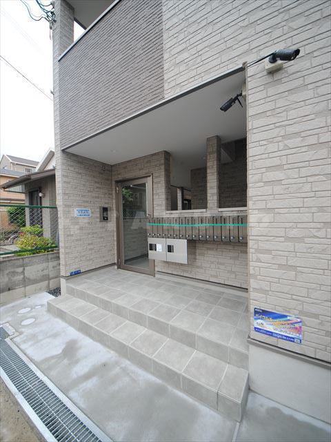 22/30 エントランス