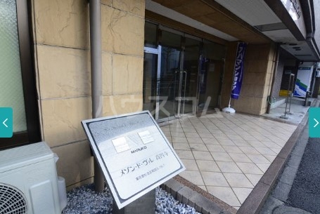 26/30 エントランス