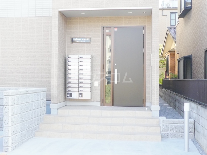 15/17 エントランス