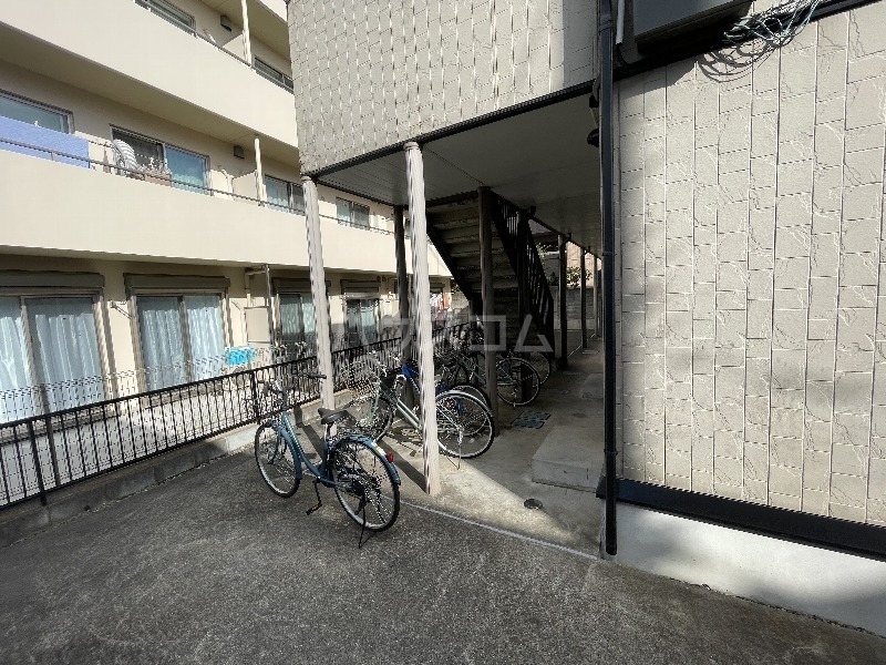 21/29 エントランス