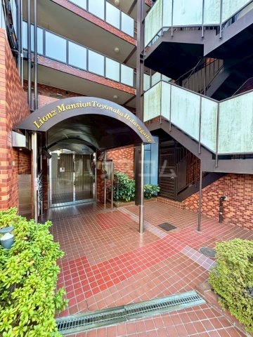 16/26 エントランス