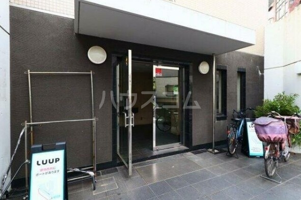 16/26 エントランス