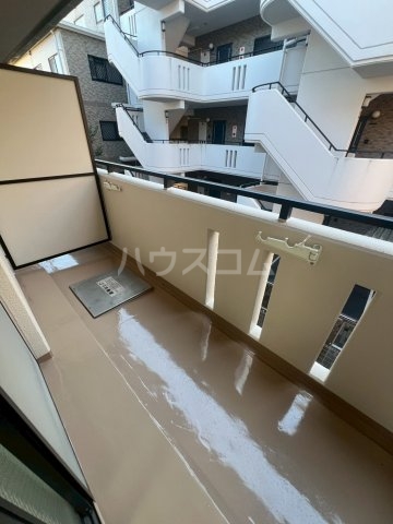 23/30 バルコニー