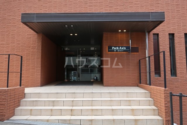 29/30 エントランス