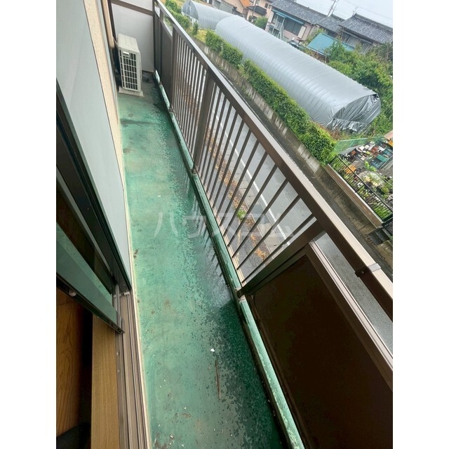 23/30 バルコニー