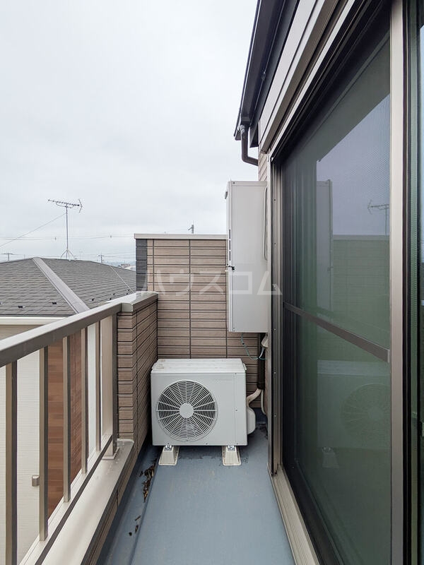 18/27 バルコニー