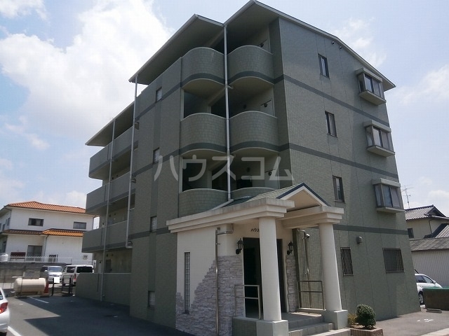 24/30 エントランス