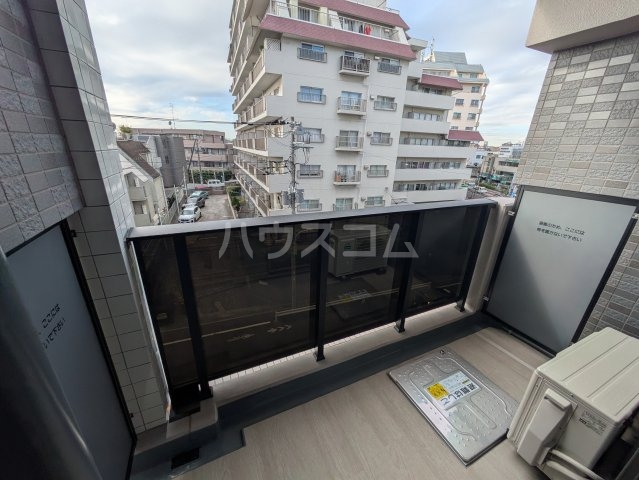 13/30 バルコニー