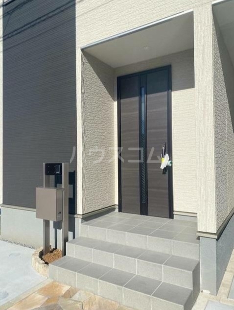 3/3 エントランス