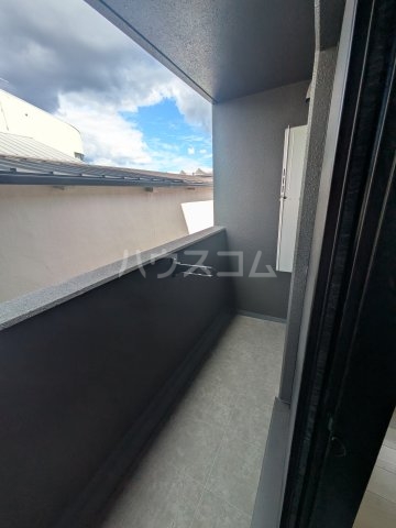 21/30 バルコニー