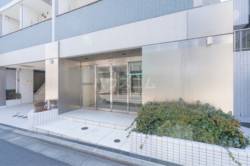 4/4 エントランス