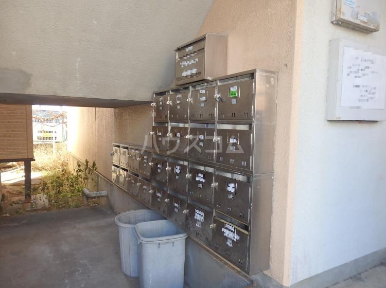 28/30 エントランス