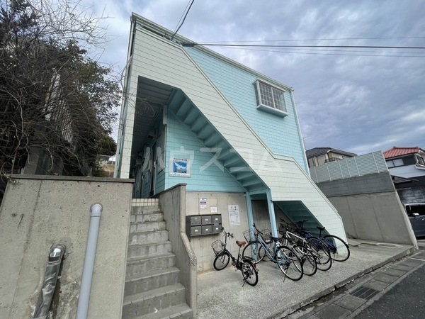 2/4 エントランス