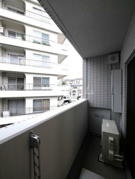 13/23 バルコニー