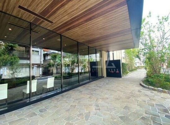 6/6 エントランス