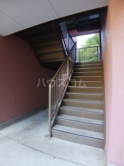 14/20 エントランス