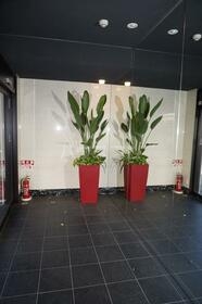 16/26 エントランス