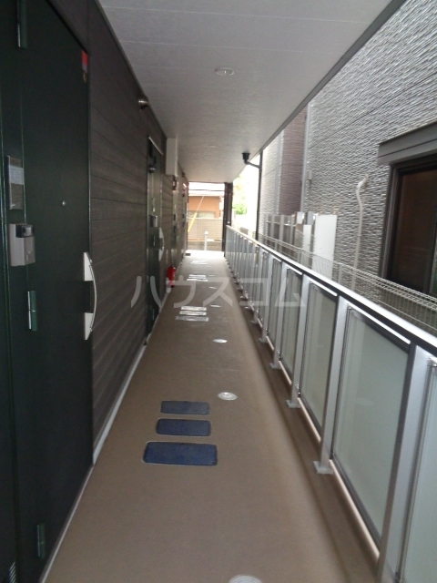 29/30 エントランス