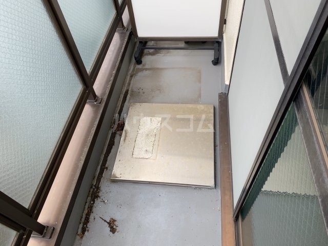 14/27 バルコニー