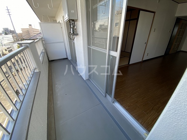 19/30 バルコニー