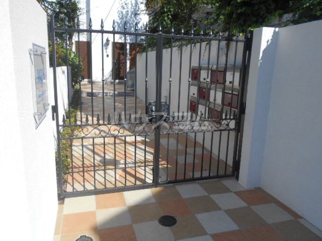 22/30 エントランス