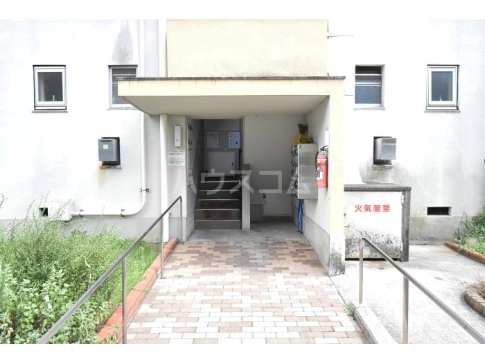 2/10 エントランス