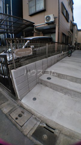 21/29 エントランス