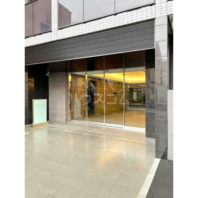 17/27 エントランス