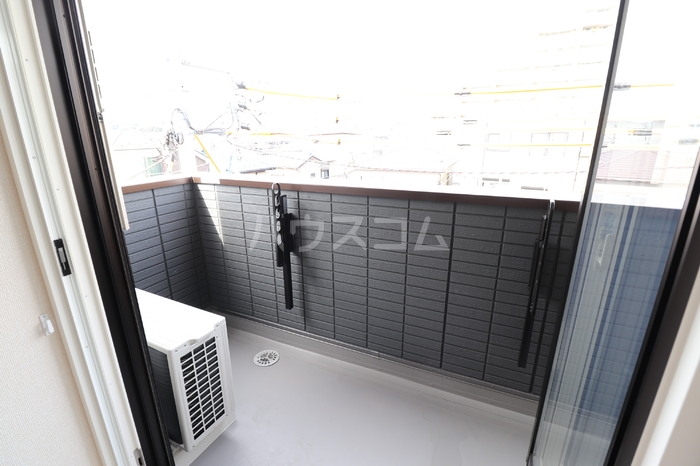 13/19 バルコニー