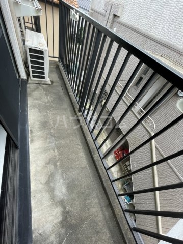 13/23 バルコニー