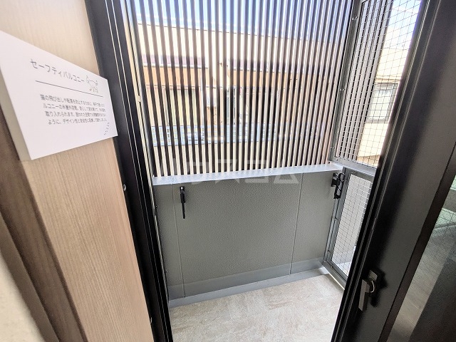 16/25 バルコニー