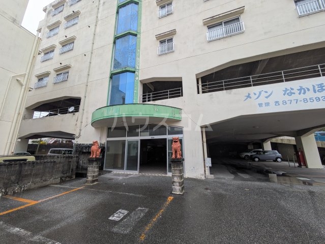 17/19 エントランス