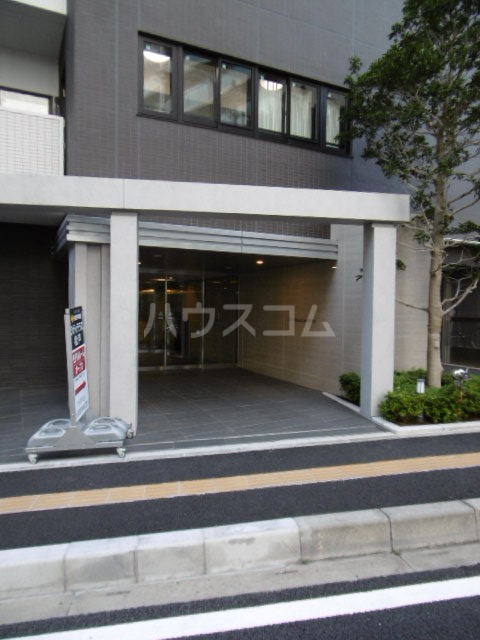 1/5 エントランス