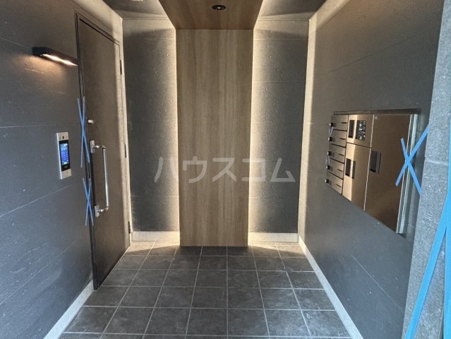 2/3 エントランス