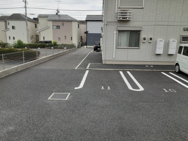 28/30 駐車場
