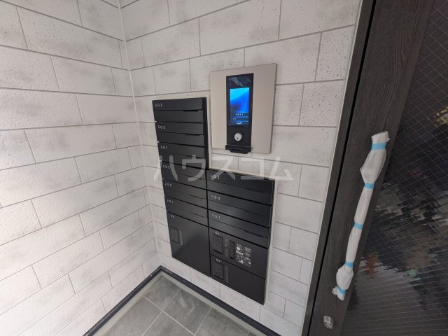 22/29 エントランス