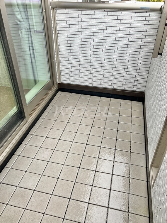 14/28 バルコニー