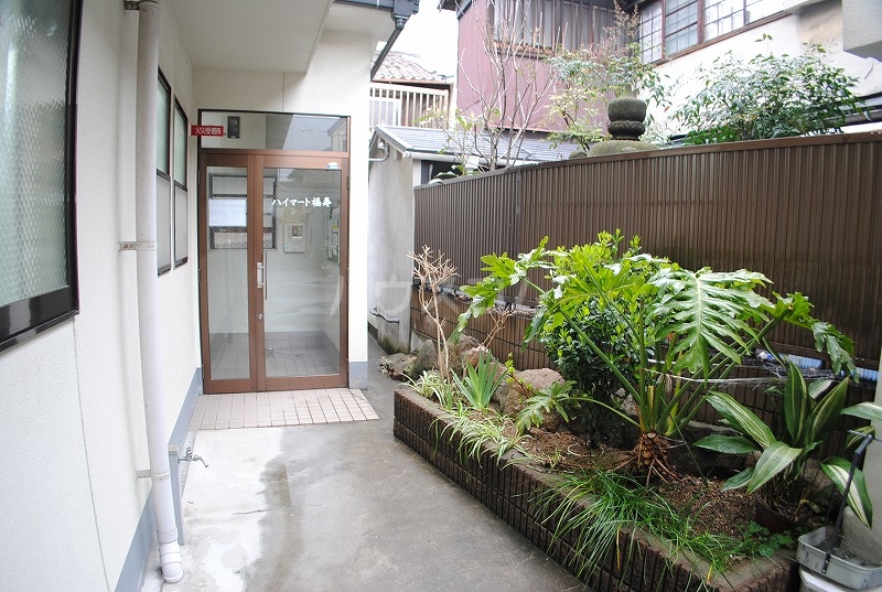 16/26 エントランス