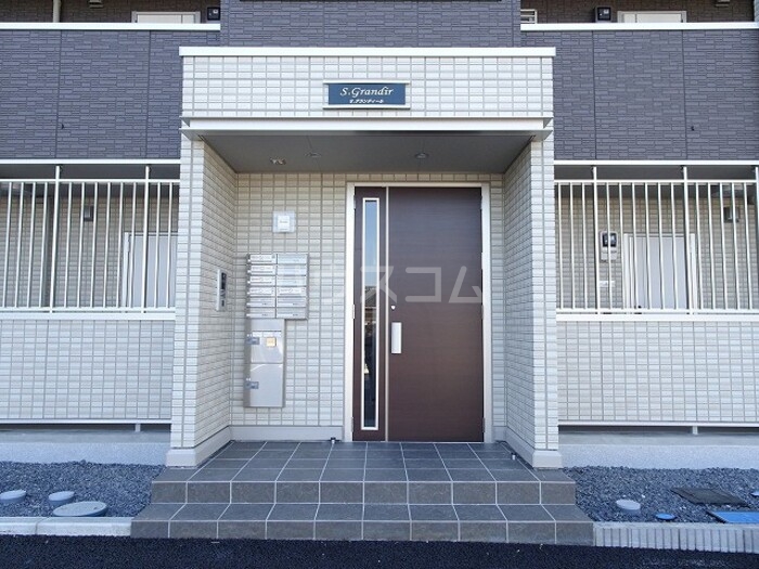 17/21 エントランス