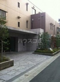 14/17 エントランス