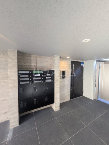 19/29 エントランス