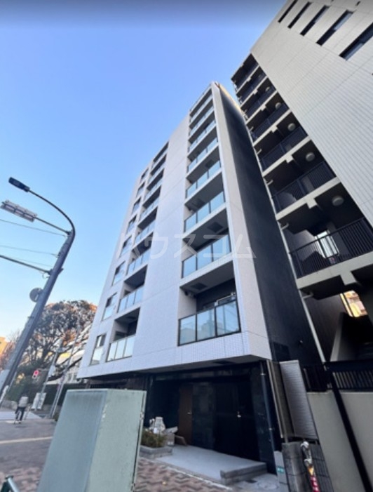 15/23 エントランス