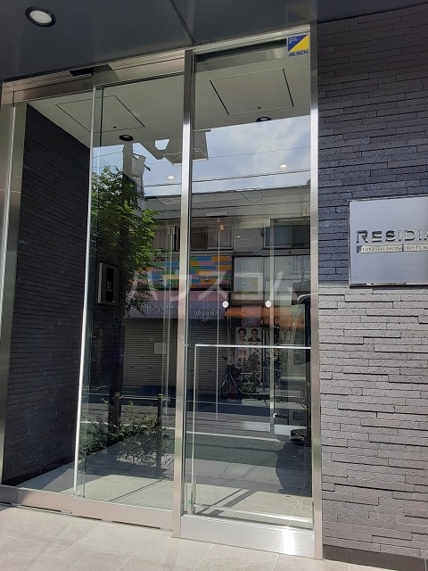 29/30 エントランス