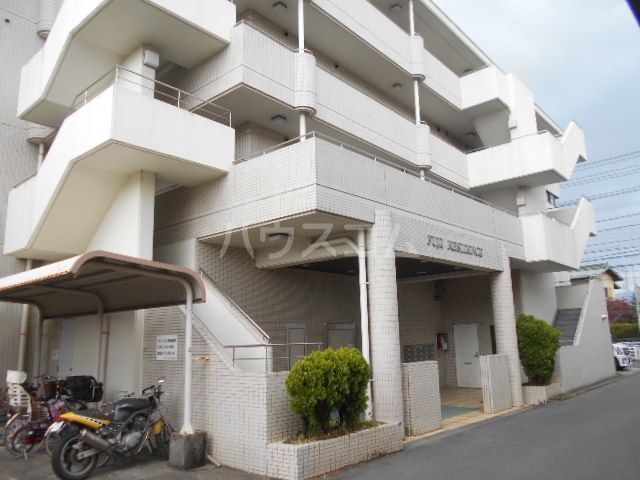 24/29 エントランス